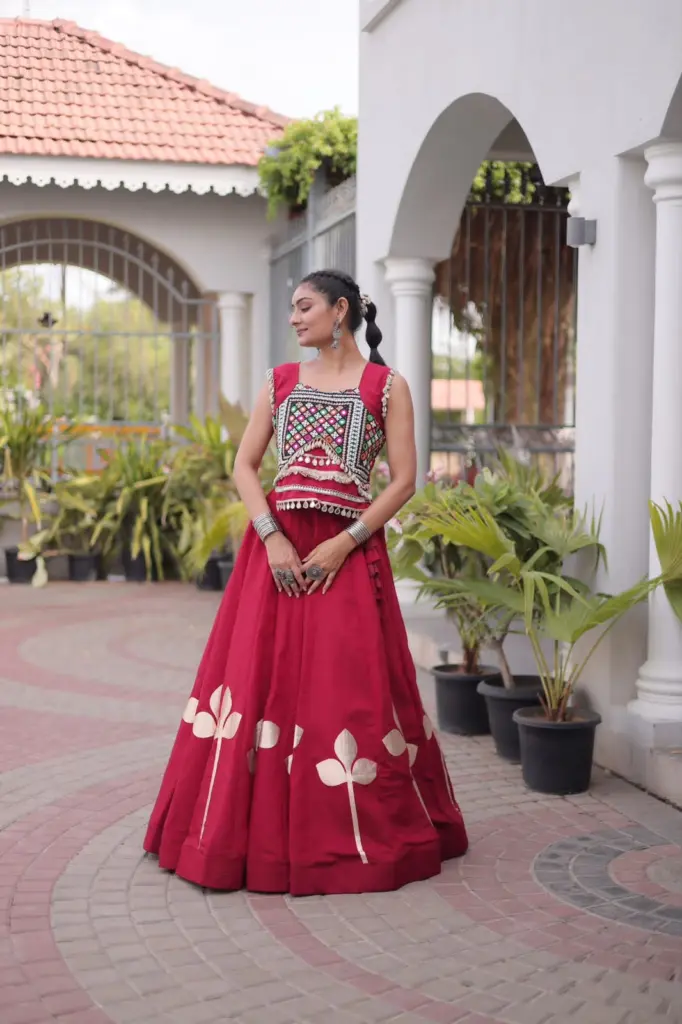 LW 7174 Maroon Roman Silk Design